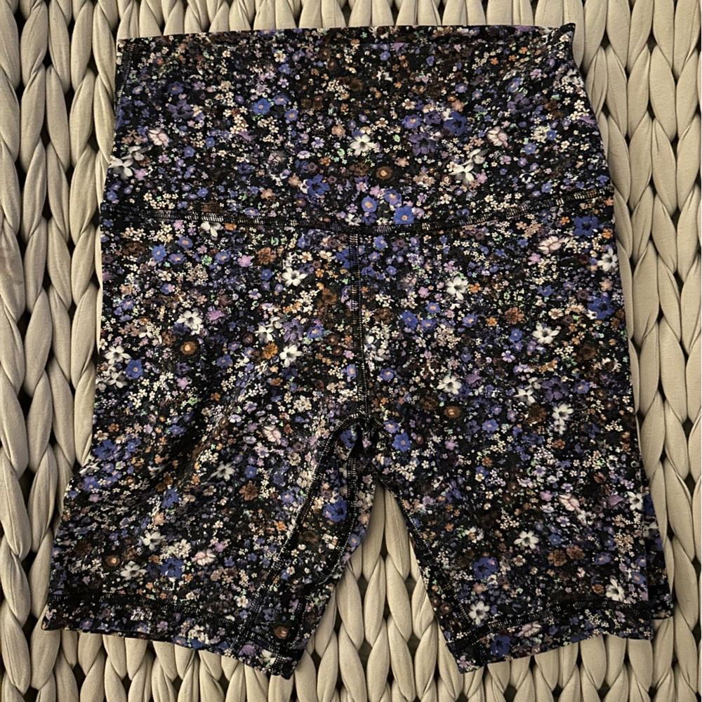 Lululemon biker shorts 6” high rise